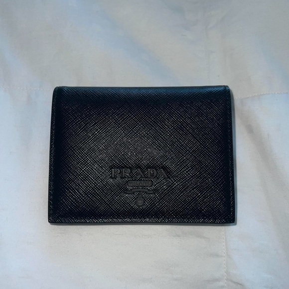 Prada Wallet - Picture 4 of 6
